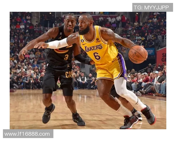 2015年NBA季后赛雷霆对决湖人经典战役回顾与分析 2015年NBA季后赛雷霆对决湖人经典战役回顾与分析