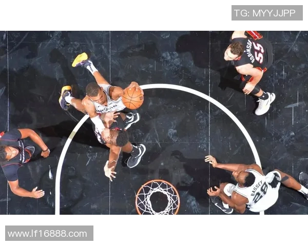 火箭与马刺精彩对决全场回放精彩瞬间不容错过