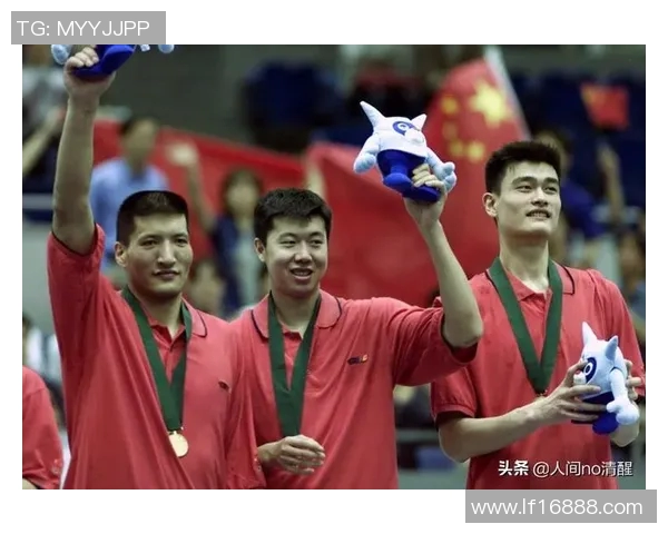 张庆鹏的篮球传奇之路：从青涩少年到职业球员的奋斗历程与成就分享