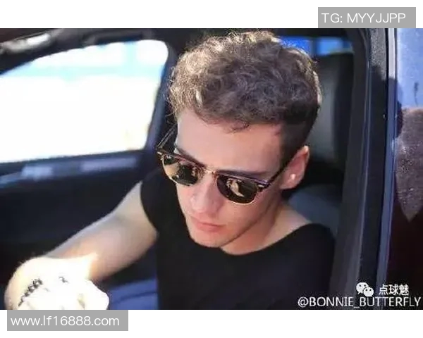 格雷茨卡的崛起与挑战：从天才少年到足球巨星的成长之路